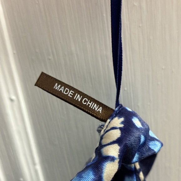 Skirt - Picture 2 of 6